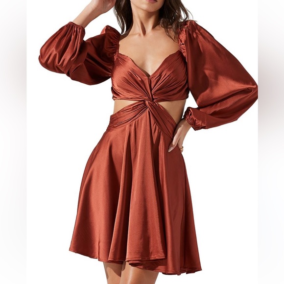 NWOT ASTR THE LABEL ANAMARIA DRESS - Picture 2 of 3